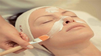 Atjaunojoša pirovīnogskābes pīlinga procedūra sejai - perfekta sejas āda bez krunciņām un pigmenta plankumiem