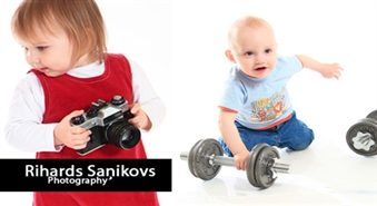 Iemūžini skaistus mirkļus: Fotosesija Tavam mazulim pie fotogrāfa Riharda Saņikova ar 50% atlaidi