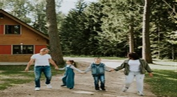 Ģimeniskas brīvdienas „Reiņa trases” atpūtas namiņā Siguldā