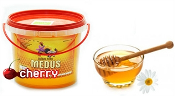 1,4 kg dabīga, bioloģiski sertificēta medus