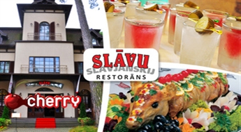 Krievu dāsnums un tradīcijas Slāvu restorānā Jūrmalā