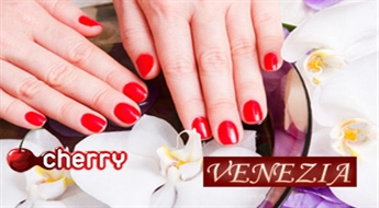 Klasiskais vai Eiropas manikīrs + Gelish Harmony lakas pārklājums salonā Venezia -54%