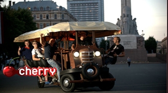 2 h ilgs brauciens pa Rīgu (1 vai 14 pers.) ar Partybike „Kārlītis” -50%