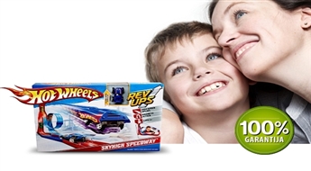 Hot Wheels Skyhigh Speedway sacīkšu trase ar cilpu trikiem un rotaļu auto, kas brauc augšpēdus -53%