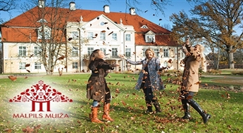 Mālpils muiža: karaliska nakts divatā skaistajā dizaina numurā vai greznajā LUX numurā + gardas brokastis muižas restorānā līdz -41%