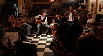 Labākais flamenko ģitārists Jesse Cook Latvijā! Eiropas tūres The Blue Guitar koncerts līdz - 46%