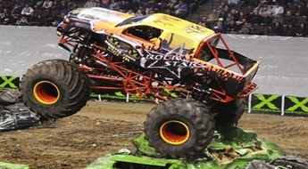 Monster X Tour Show: milzu auto sacensības un elpu aizraujoši paraugdemonstrējumi Arēnā Rīga 31. oktobrī -50%