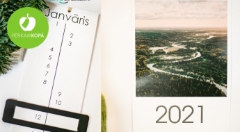 Персонализированные настенные календари разных размеров с выбранными тобой фотографиями