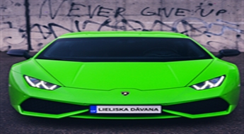 Kļūstiet par Lamborghini Huracan stūrmani!