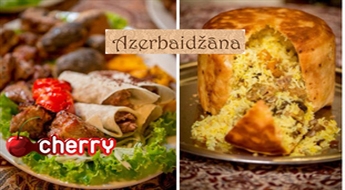 Ужин в ресторане AZERBAIDŽĀNA