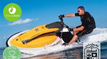 Брызги воды и неподдельная радость! Катание на водном мотоцикле или водной ватрушке в Риге, на Кишэзерсе (10 мин или 1 ч)